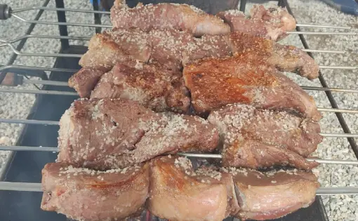 Equipe profissional - Cardápios variados para seu churrasco - Conexão Churrasco