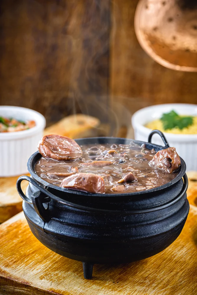 Feijoada à Brasileira - Rio de Janeiro | Buffet com Churrasco e Feijoada